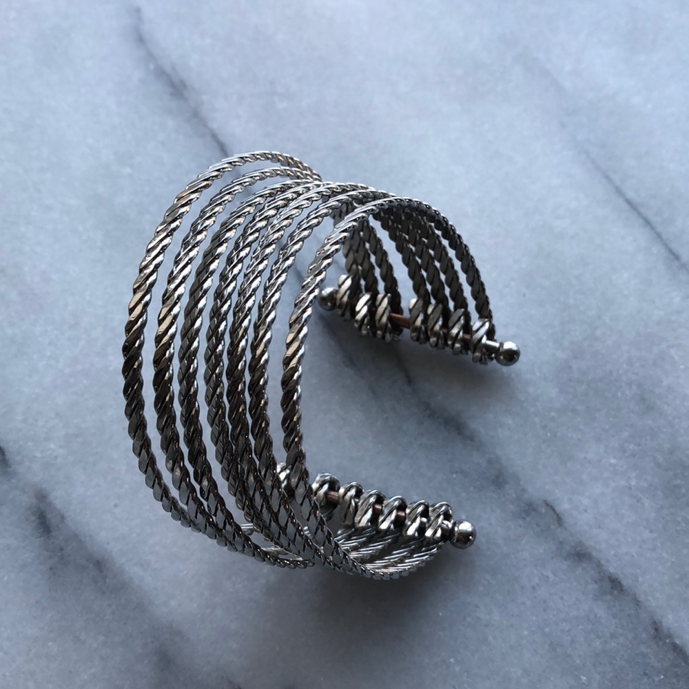 Bangle - Picture 4 of 8
